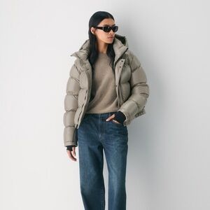 Aritzia The Super Puff Shorty Hi-Gloss modern taupe